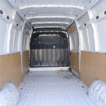 interior de furgon