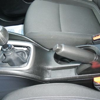 palanca y freno de auto